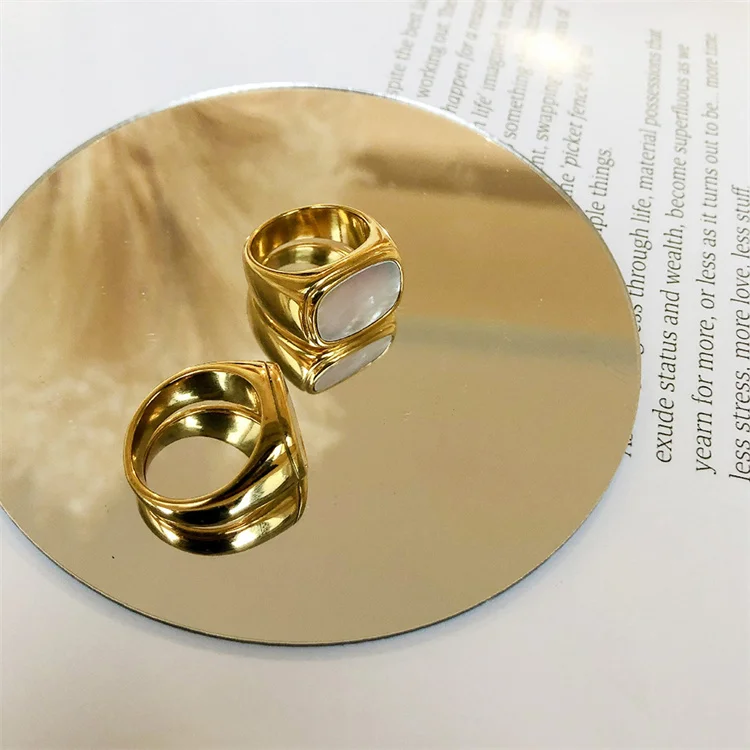 

Heart Rings Gold Plated 18K Gold Silver Ring Big Shell Heart Hip Hop Stainless Steel Heart Ring