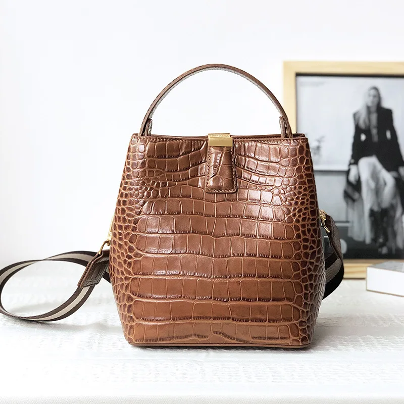 

Wholesale 2019 new fashion european stylish crocodile leather bucket bags, croc genuine cow hide leather handbags