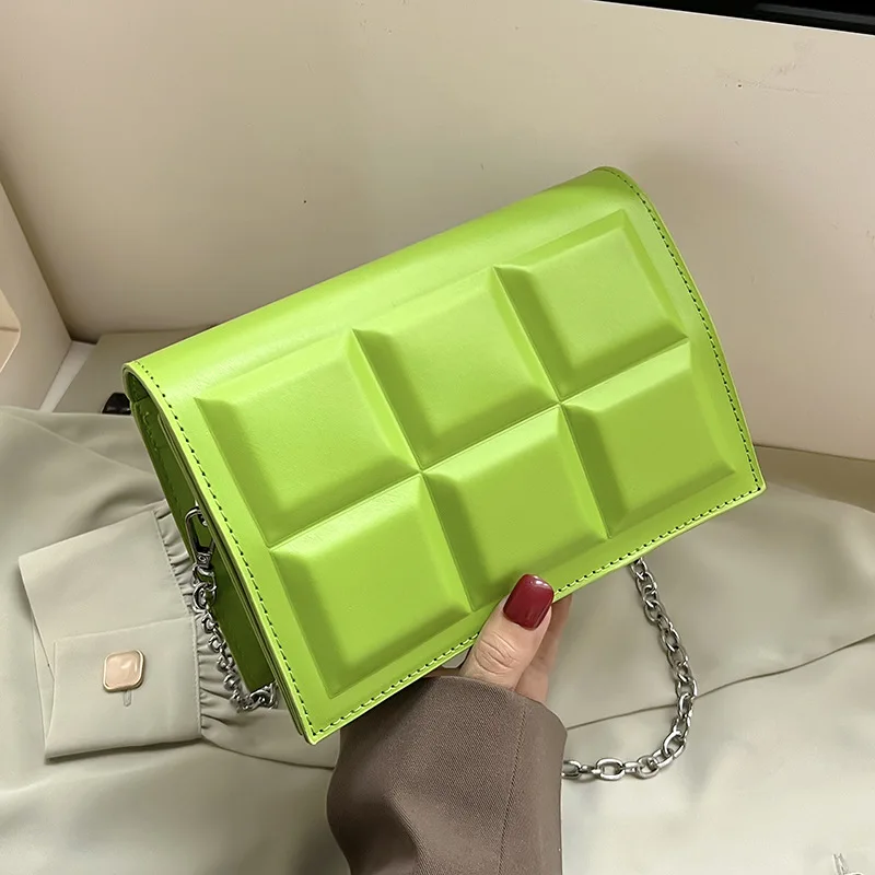 

2022 summer new fashion plaid shoulder bag niche chain crossbody bag