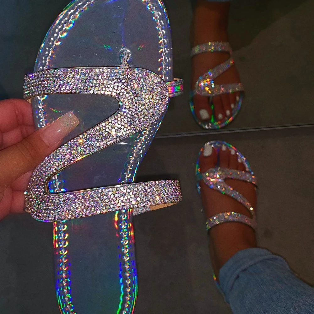 

2021 Spring Jelly Women's Flat Outdoor Slide Rhinestone Summer Footwear Slipper Ladies Beach Sandals New Design Fashion Shoes