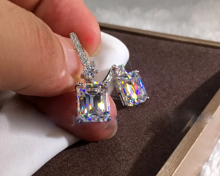 

Fashion Women Drop Earrings zircon Earrings Brilliant Bridal Engagement Wedding Jewelry Elegant Earrings, Picture shows