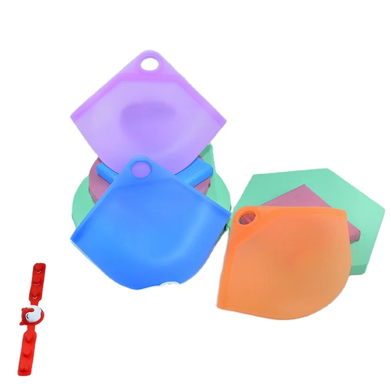 

Dust-proof Pollution-proof Face masked Holder Bags MASKing container silicone FACEMASK case, Colorful