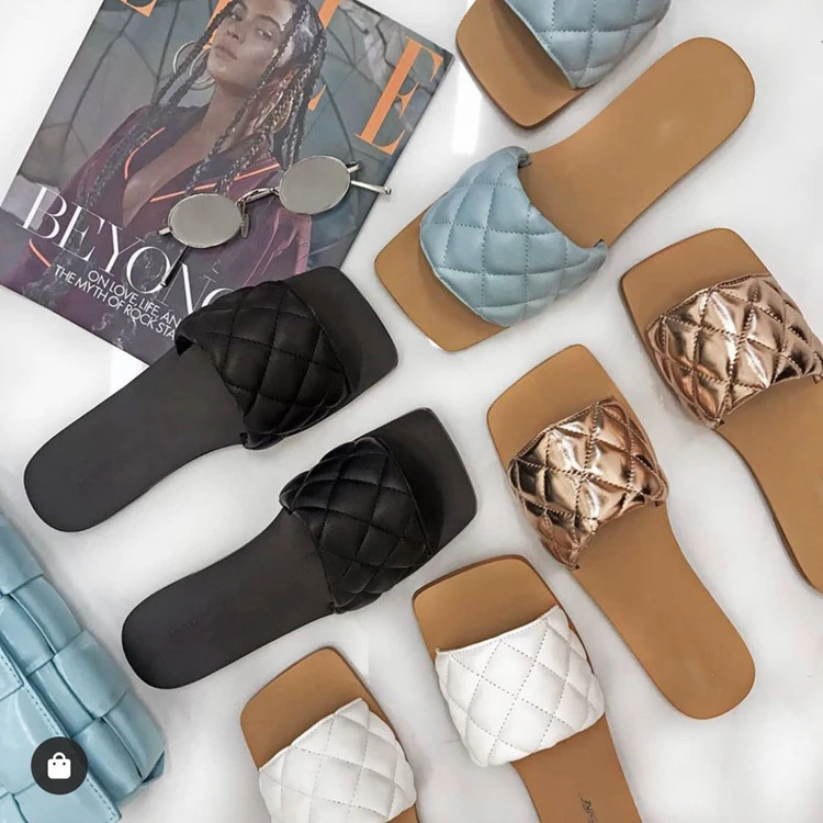 

B10310 2021 New Female Ladies Anti Slip Comfortable Casual Chain One Strap Flat Slippers Sandals Shoes, Black,white,blue