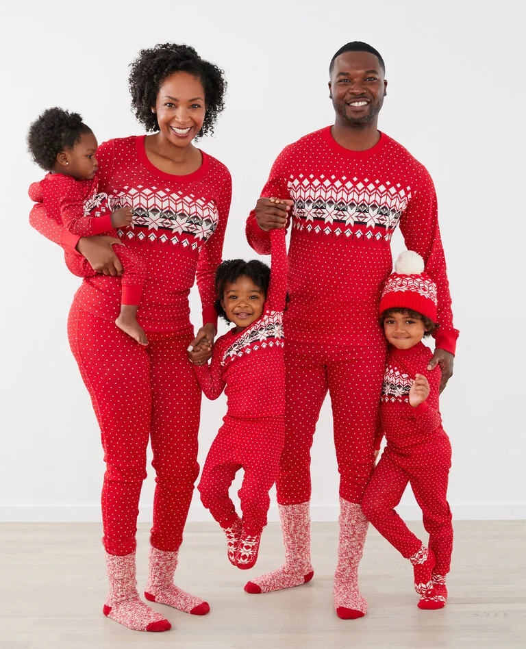 

Wholesale Christmas Pjs Family 2021 New Arrivals Winter Dot Print Plus Size Long Sleeve Matching Christmas Pajamas for Family, Red