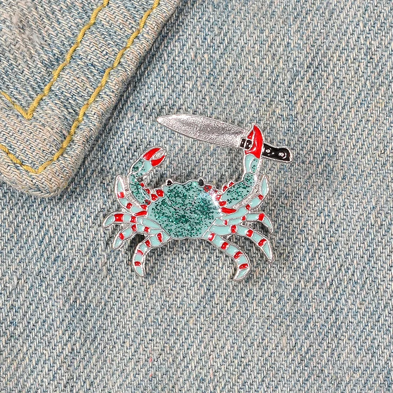 

Creative Green Crab Holding Knife Enamel Pin Brooch for Decoration, As picture