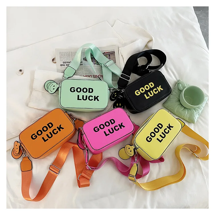 

TS9519 new fashion 2021 Good Luck Fashion Girls Messenger Handbag Ladies Luxury Round Purses Popular bags For Women