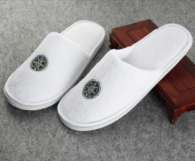 
Custom disposable personalized eva washable velour embroidered logo cheap white hotel slipper plain white slippers 