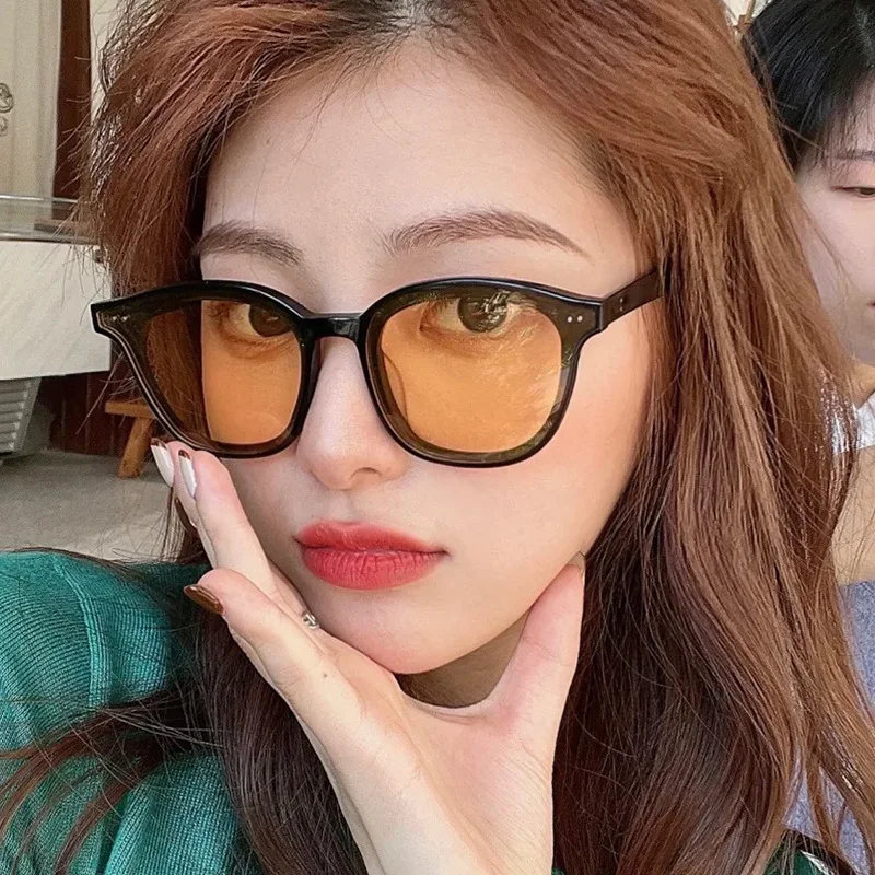 

2021 Korean version of personality two rice nail sunglasses net red fashion glasses star female retro oval sunglasses, Picture