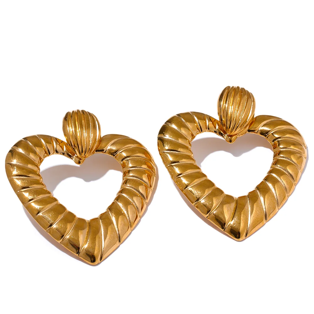 

JINYOU 2855 Stainless Steel Heart Hollow Stud Earrings 18K Gold PVD Romantic Fashion Waterproof Daily Charm Jewelry Versatile