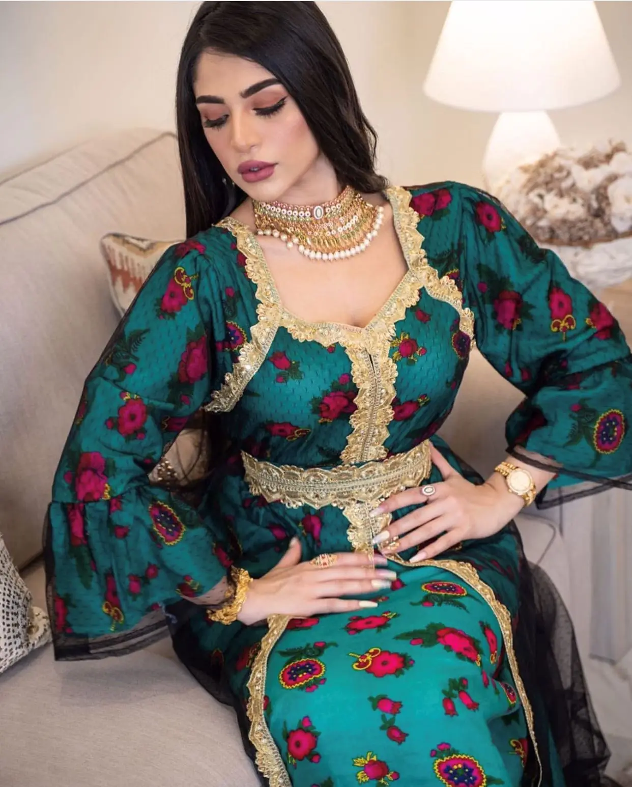 

2021 New Design Mesh dress Middle Eastern National Style Printed embroidery lace Dubai Muslim Abaya for Women, Customers' requirements
