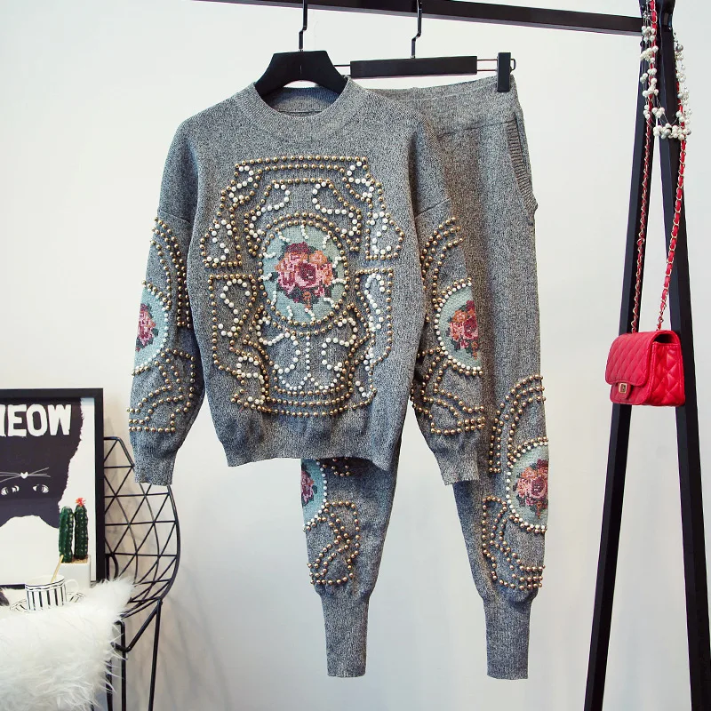 

Autumn 2020 New Women's European Sequin Bead cross-stitch embroidery Long Sleeve Loose Knitted Shirt Pants Suit two piece set, Picture
