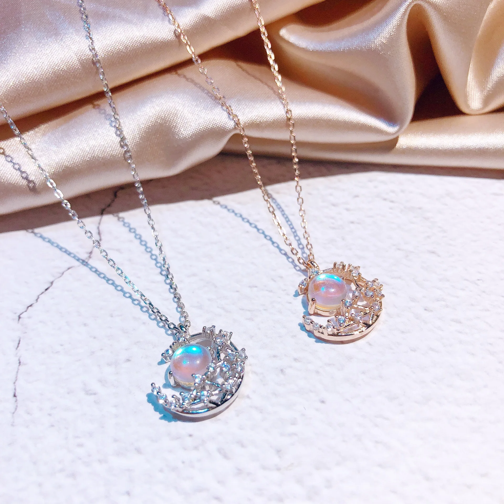 

Fashion jewelry 925 sterling silver necklace moonstone moon necklace for women