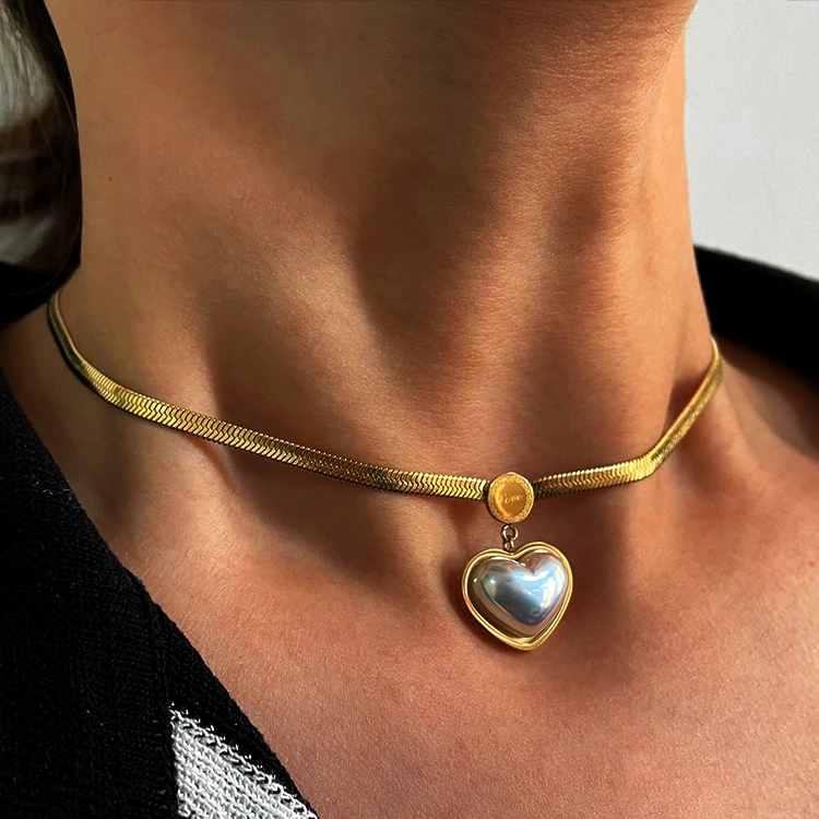 

18K gold plated Snake chain stainless steel pearl heart necklace pendant