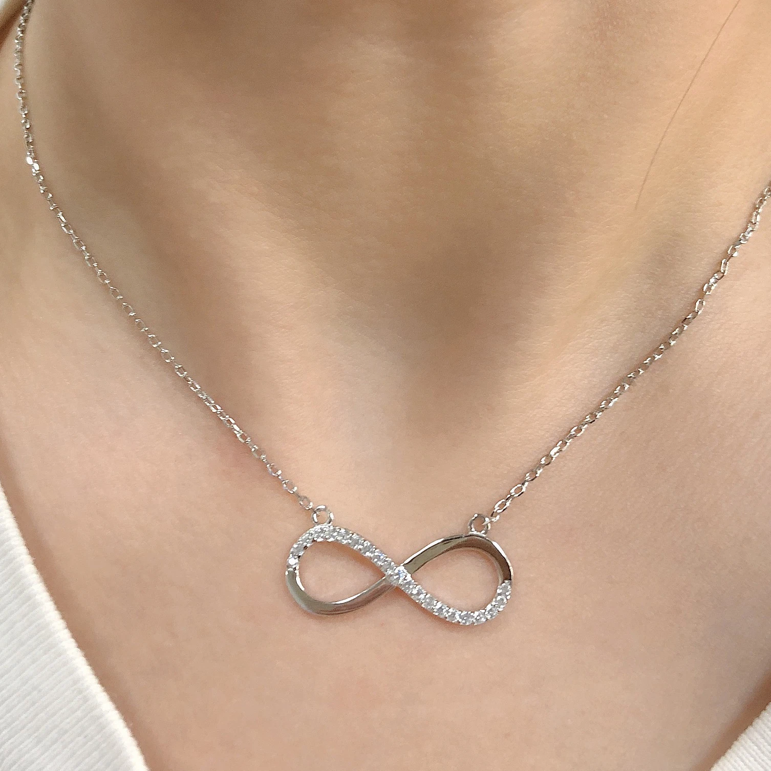 

Custom Fashion Charm Collier Femme 925 Sterling Silver Zircon Infinity Necklace