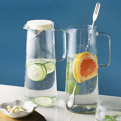 

48oz Glass Water Pitcher with Strainer Lid Beverage Glass Carafe for Juice Lemon Water Iced Tea Glass jug