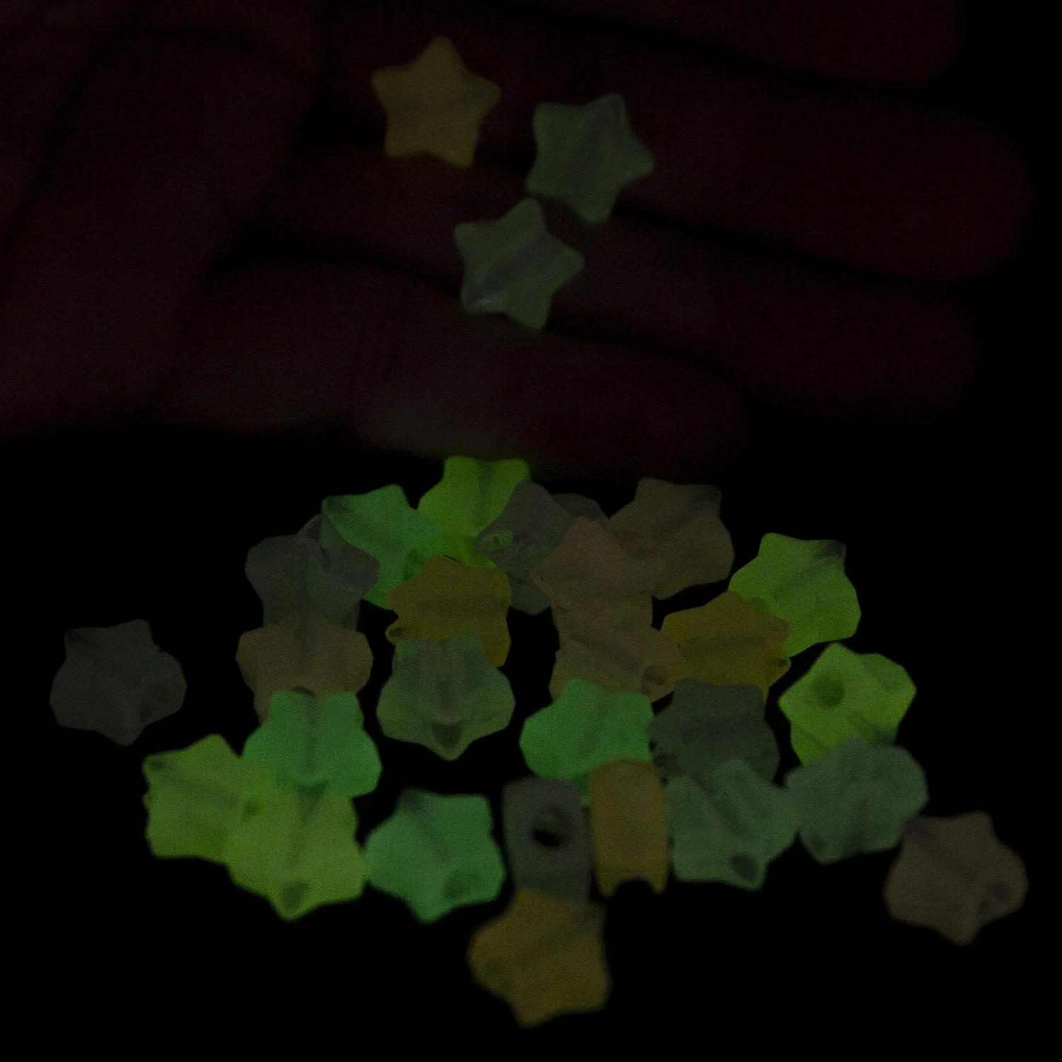 
Wholesale Loom Bands Solar UV Color Changing Beads For DIY Charms Bracelets Necklace 