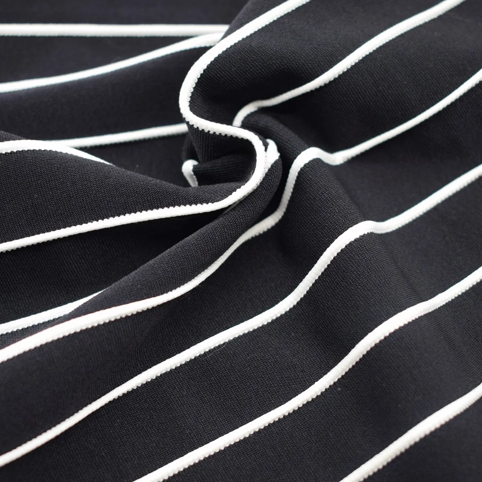 2020新款设计尼龙弹力泳装面料针织色织黑色白色条纹提花女装比基尼