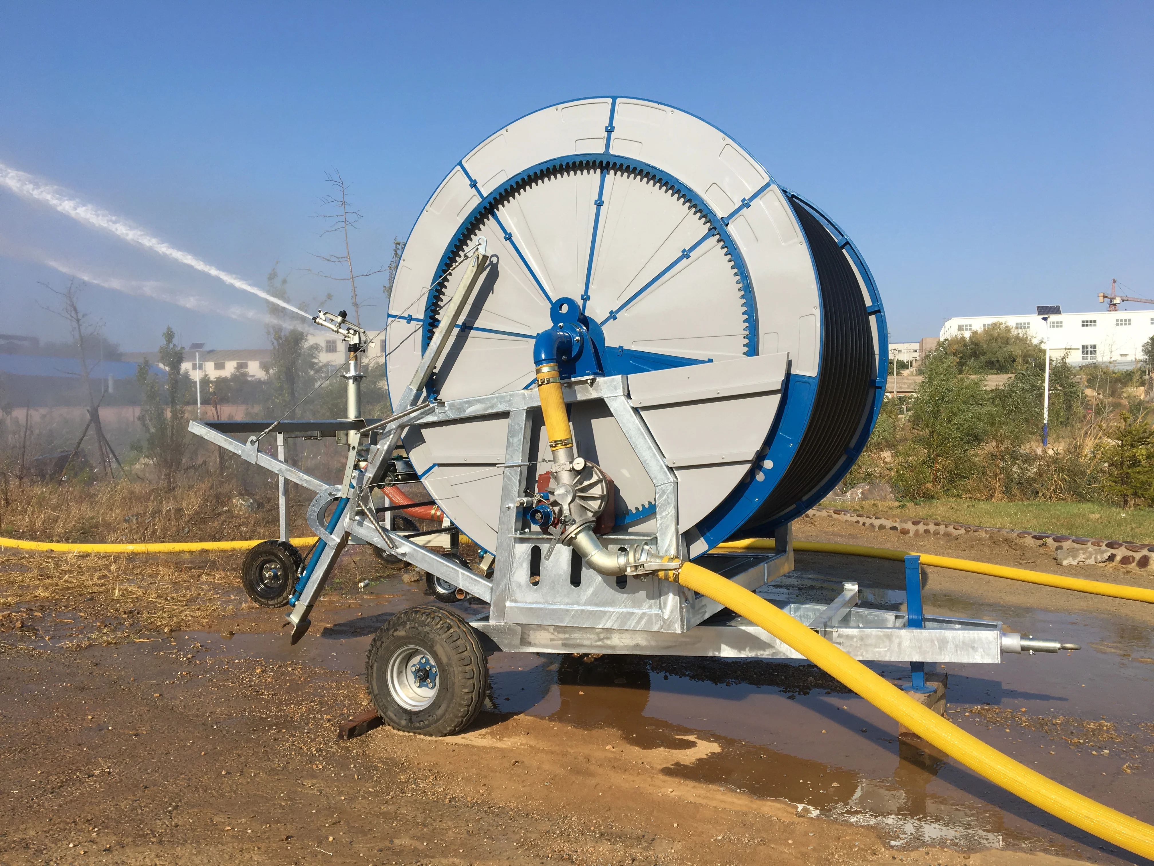 Large Medium Farmland Hose Reel Irrigation System Farm Mobile Rain Gun Sprinkler Irrigator