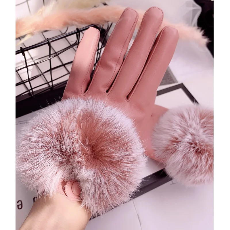 
Wholesale of Motorcycle Gloves with Sheepskin and Rabbit Hair Fashion Fur Heating Touch Screen 