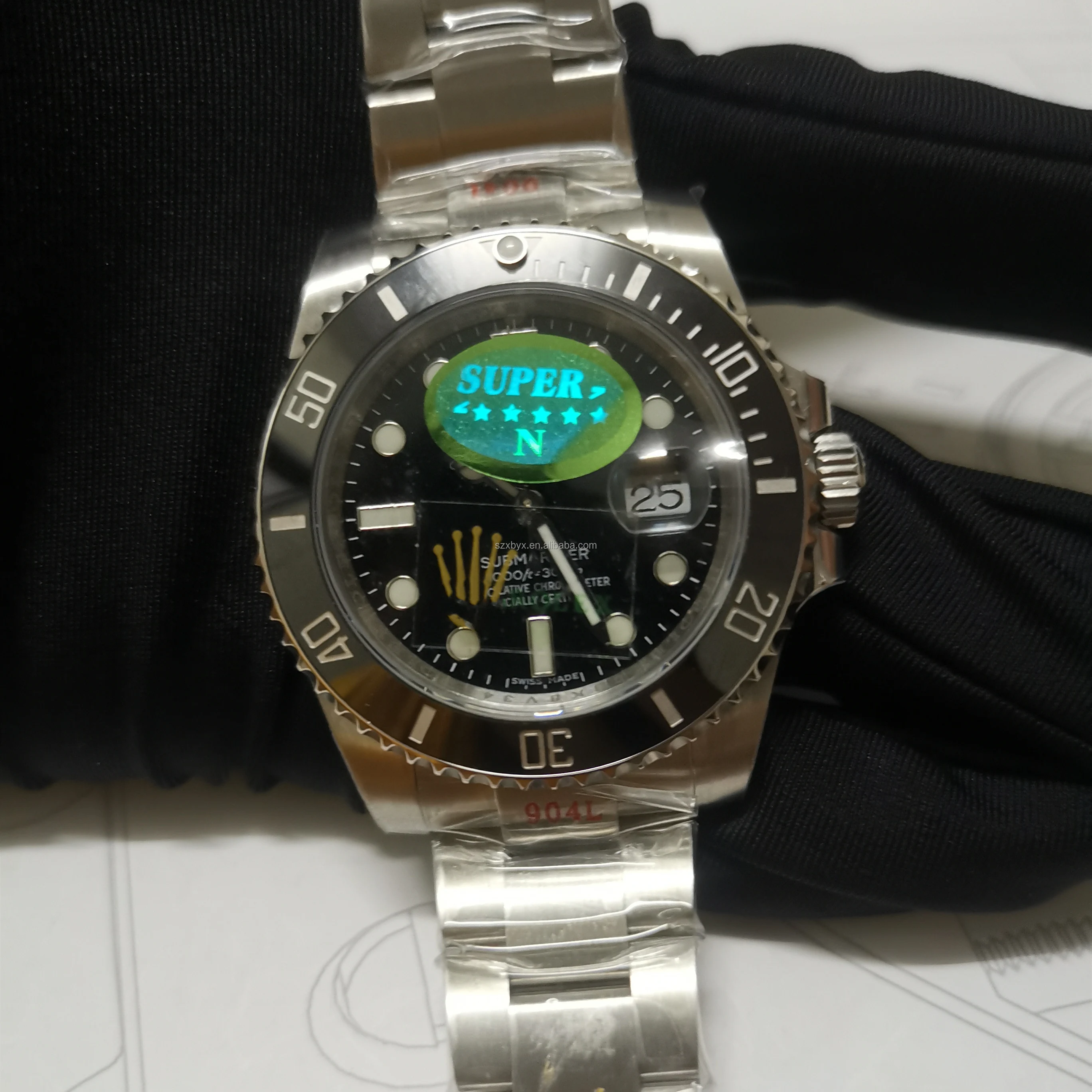 

Noob V11 Version Luminous Superior Quality 3135 Movement 1NQ 904L Steel Hulk Watch Roles Submarine Watch