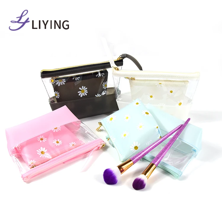 

2020 New Fashion Private Label Cosmetics Makeup Bags Daisy Design Small MOQ Zipper Cosmetic Bag Daisy Makeup Pouch in 2pcs Set