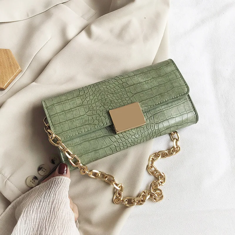 

2021 new style premium armpit bag chain shoulder bag simple wild baguette small square case crossbody Messenger bag with chain, Multicolor