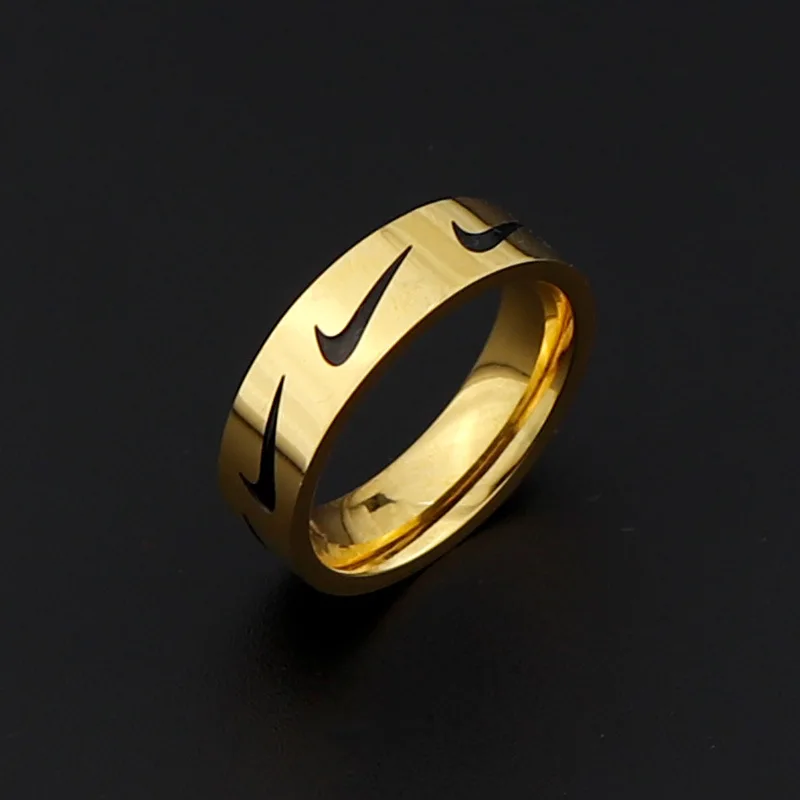 

Trendy Korean Engraved Swoosh 18K Gold Wedding Ring Custom Black Enamel Stainless Steel Metal Couple Ring for Men Women, Gold plated