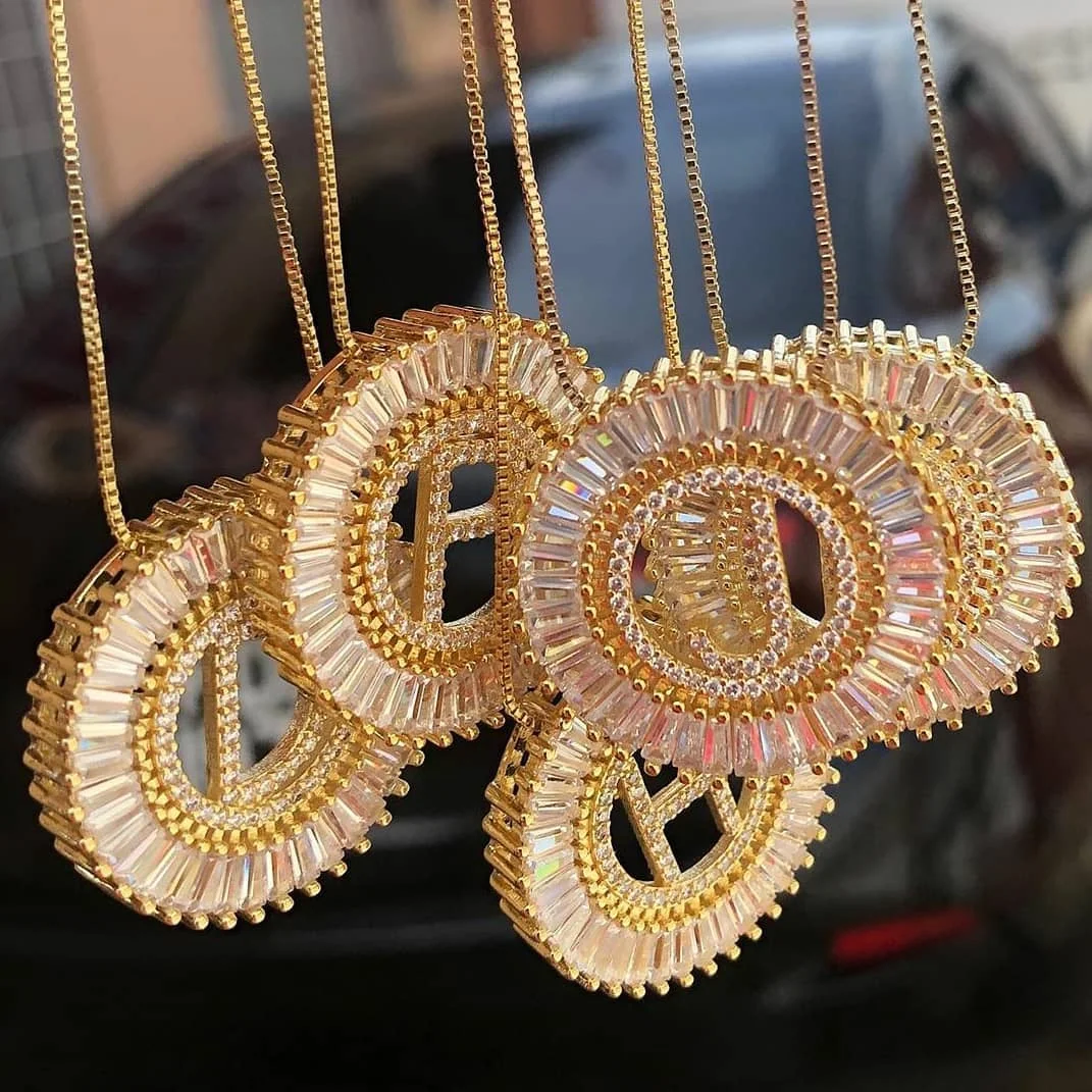 

2021 Hot Trendy Personalized Jewelry 18K Gold Plated Iced out Full Cubic Zirconia Round CZ Initial Letter Pendant Necklace