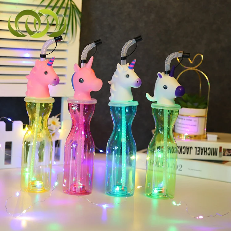 

Flashing Animal Shaped Bottle Led Clear Yard Cups Party Cup With Straw And Lid, Red green blue