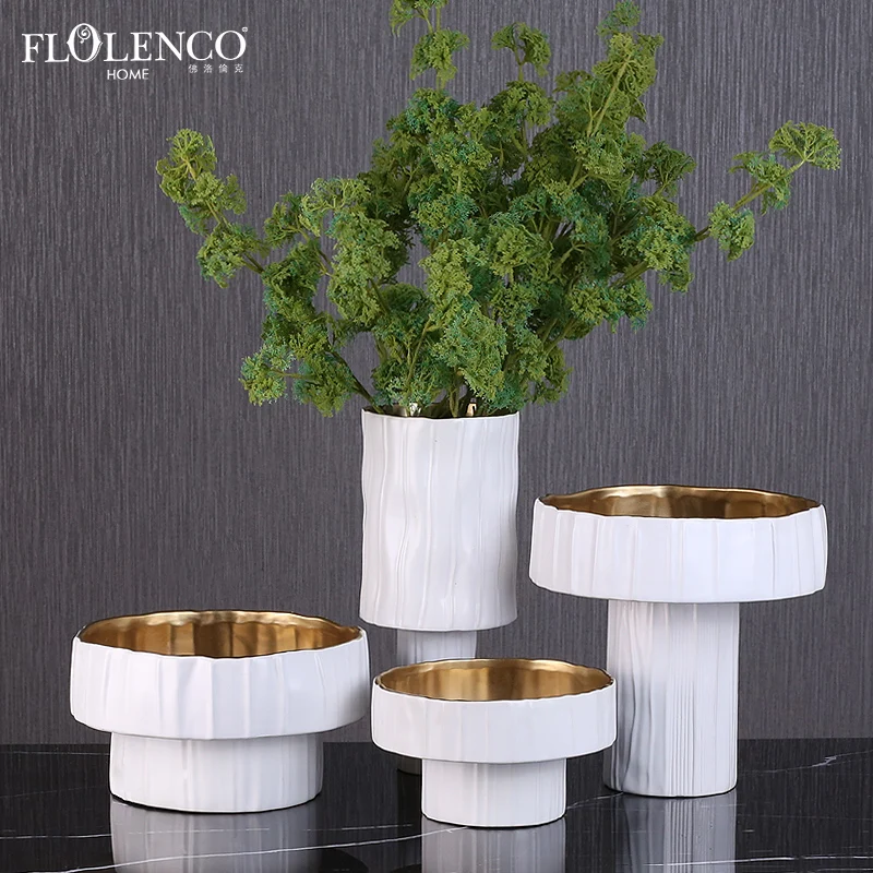 

Elegant Short Gold Black Colourful Ceramique Footed Planter Chinese Vases For Flower Arrangements, White, black