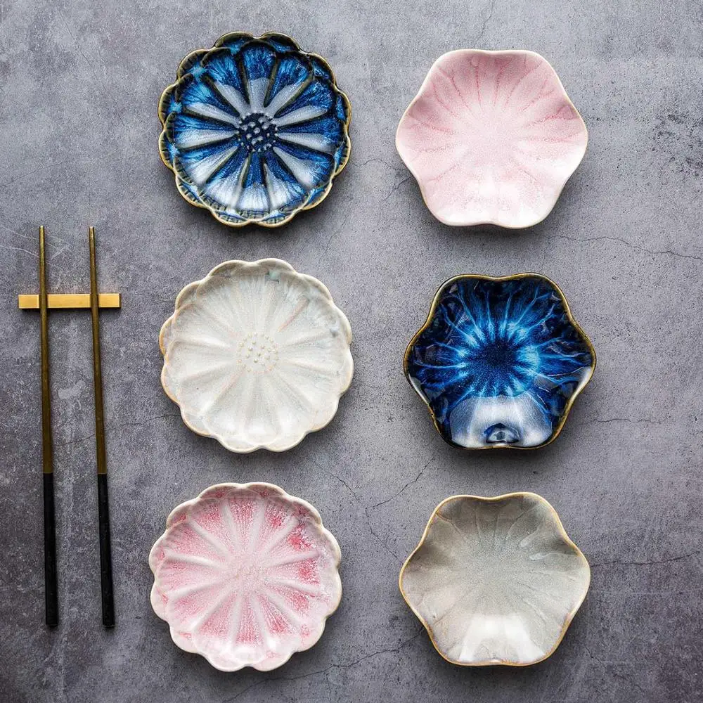 

Wholesale Japanese Sakura shape ceramic dipping sauce dishes, sushi wasabi soy sauce plate, Customized
