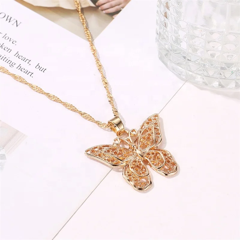 

High Quality Women Chunky Necklace Jewelry Water Wave Chain Gold Butterfly Necklace Pendant