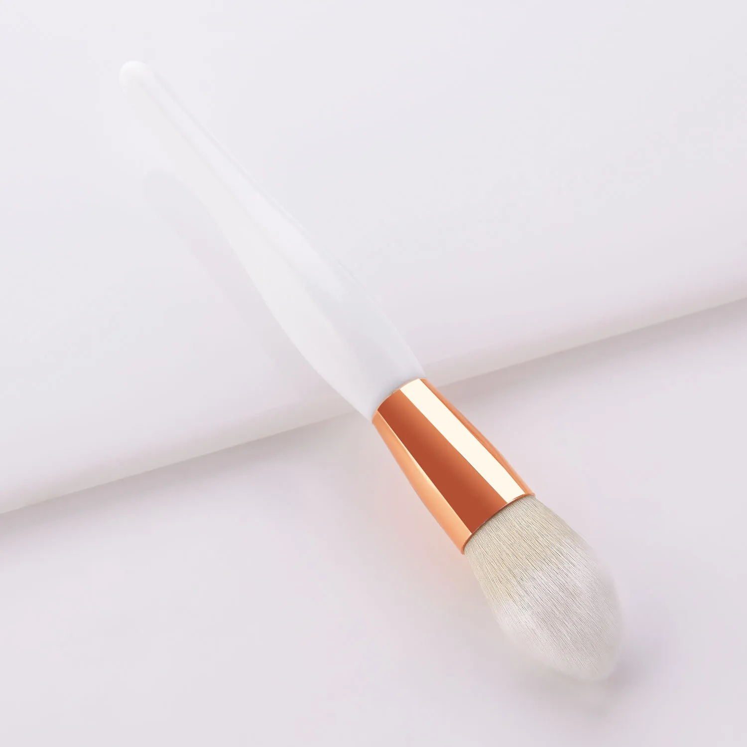 

White makeup brushes round kabuki brush blush
