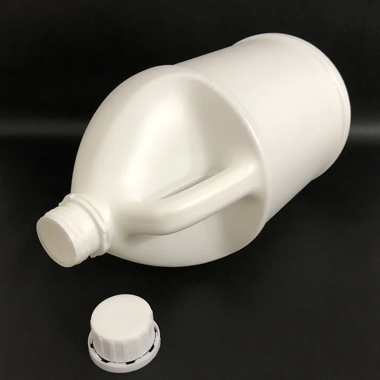 中国制造商蓝色hdpe空可重复使用的防漏液体1加仑水壶瓶