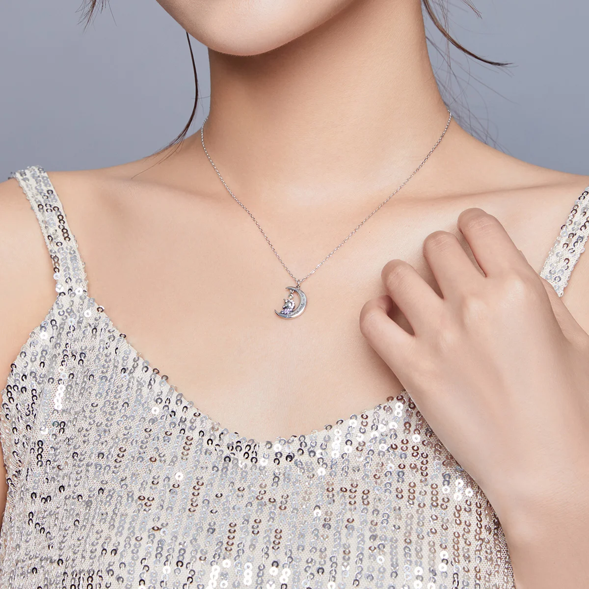 

New Arrival Fashion Jewelry 925 Sterling Silver Trendy Moonlight Pony Cz Pendant Necklace