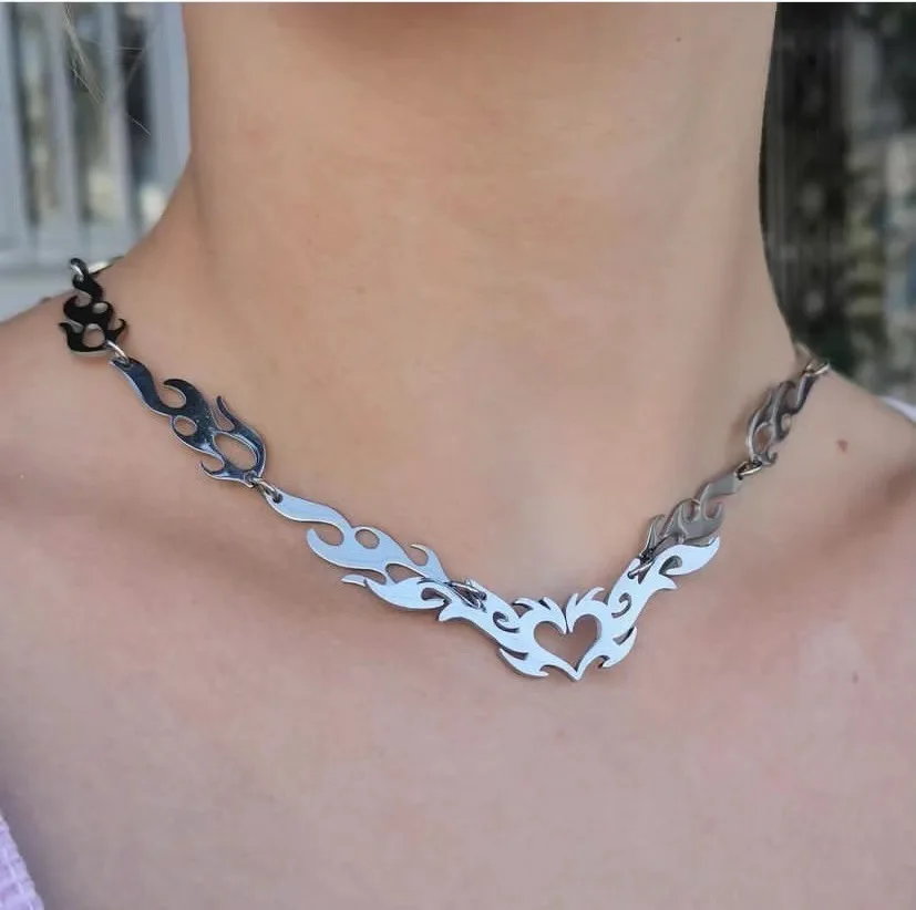 2023 New Arrival Hollow Stainless Steel Necklace Hip Hop Personality Choker Chain Flame Love Necklace For Women And Girls