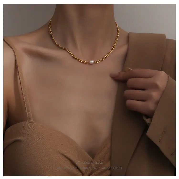 

Simple Fashion Stainless Steel New Pearl Necklace Women's Cold Wind Clavicle Chain Necklace, Gold,