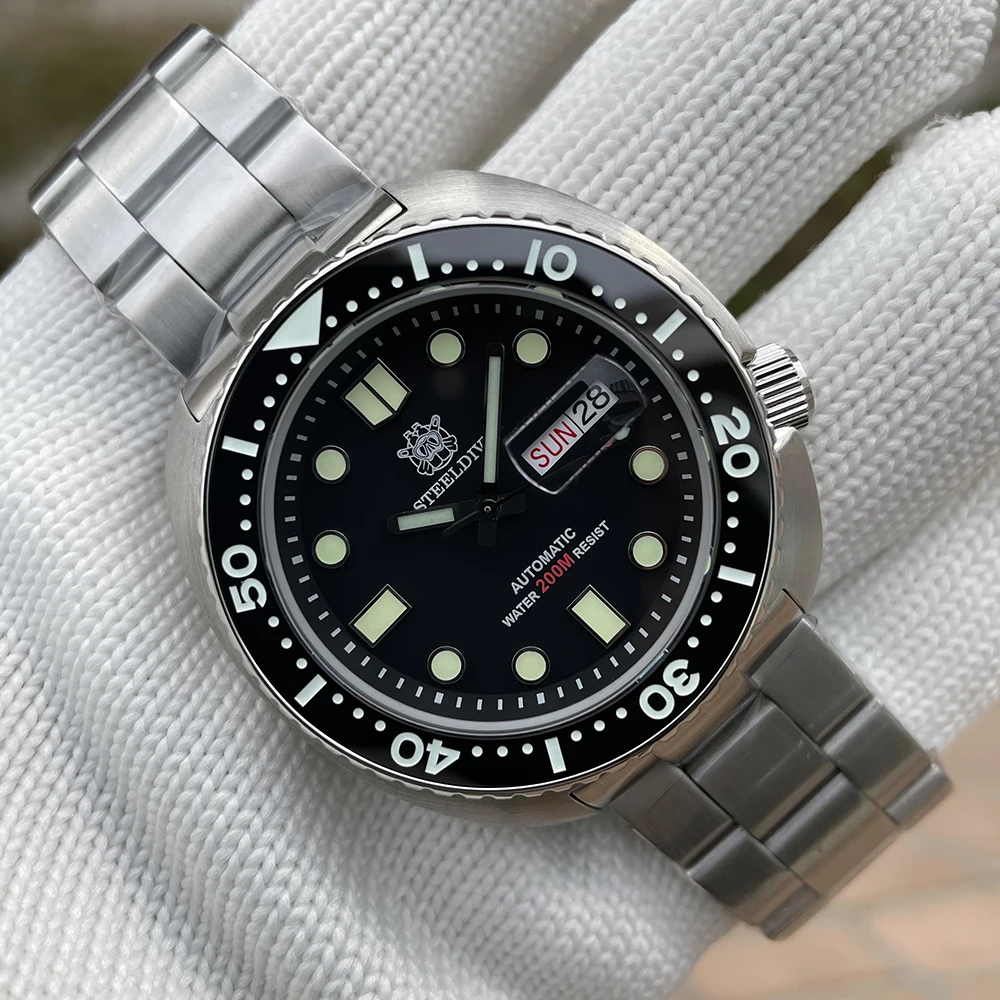 

STEELDIVE SD1972 New Arrival Day and Date Function  Steel Case 200M Waterproof NH36 Automatic Movement Mens Dive Watches