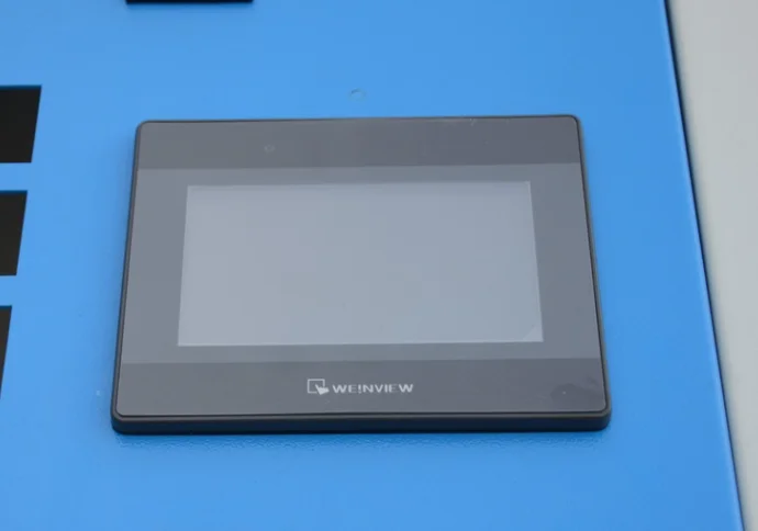 Pneumatic Double Head Round Corner Cutting Machine with 100mm Cutting Thickness 23 times/min Working Speed and 490*450mm Max Paper Size