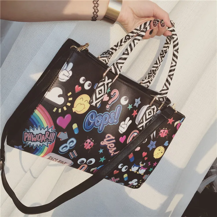 

Cartoon print graffiti handbag large capacity lady bags shoulder bag messenger trendy luxury designers handbags famous brands