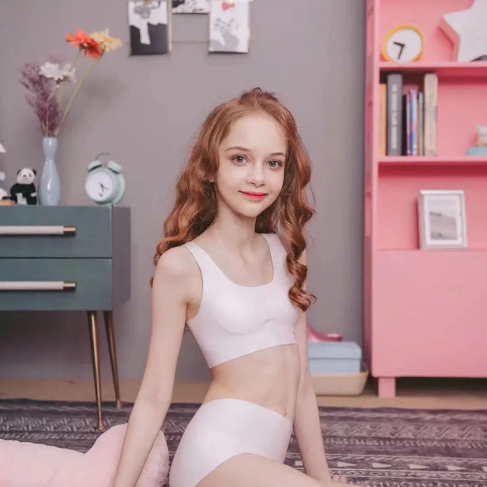 

Kissy kids Bra For Kid Comfortable Seamless Wireless Bralette Bras