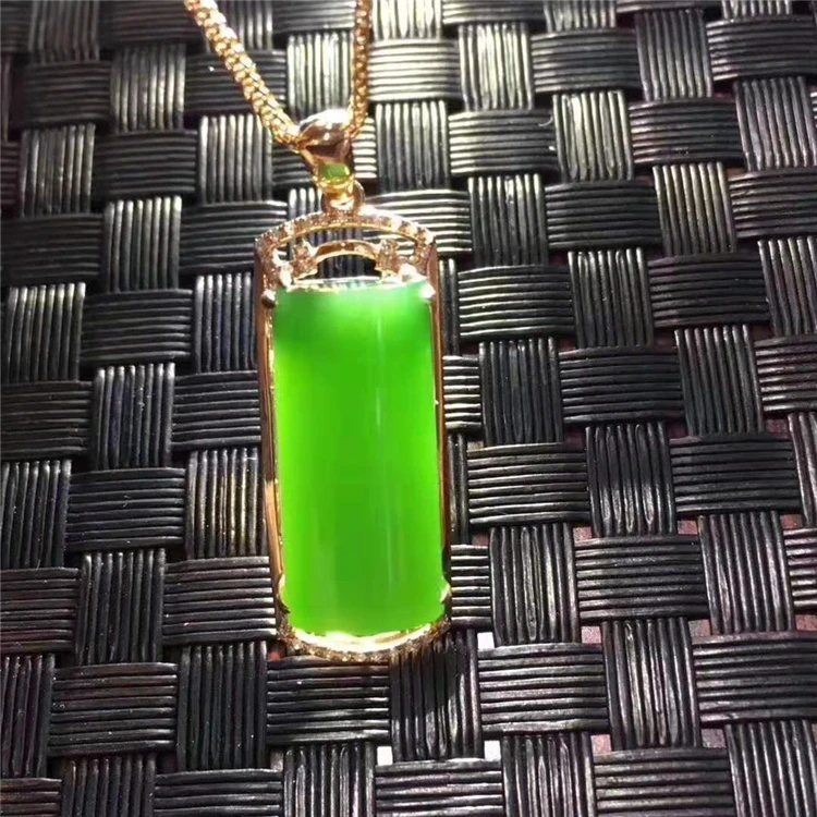 

China High Quality Vintage Women Jewelry Spinach Nephrite Natural Jasper 18k Gold Jade Pendant, Spinach green