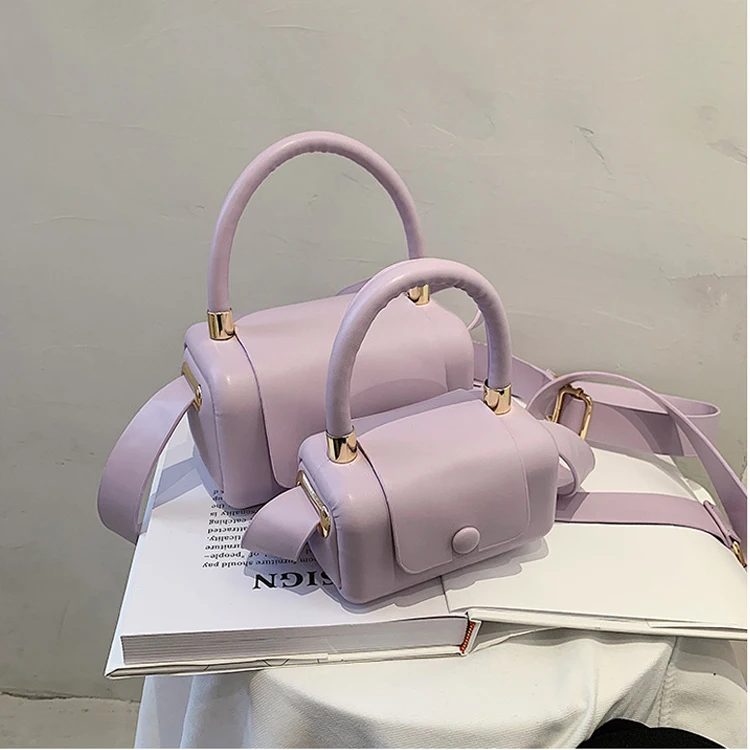 

OEM Design Outdoor Sport Fashion Style messenger bag Lady girls PU Leather small square handbag