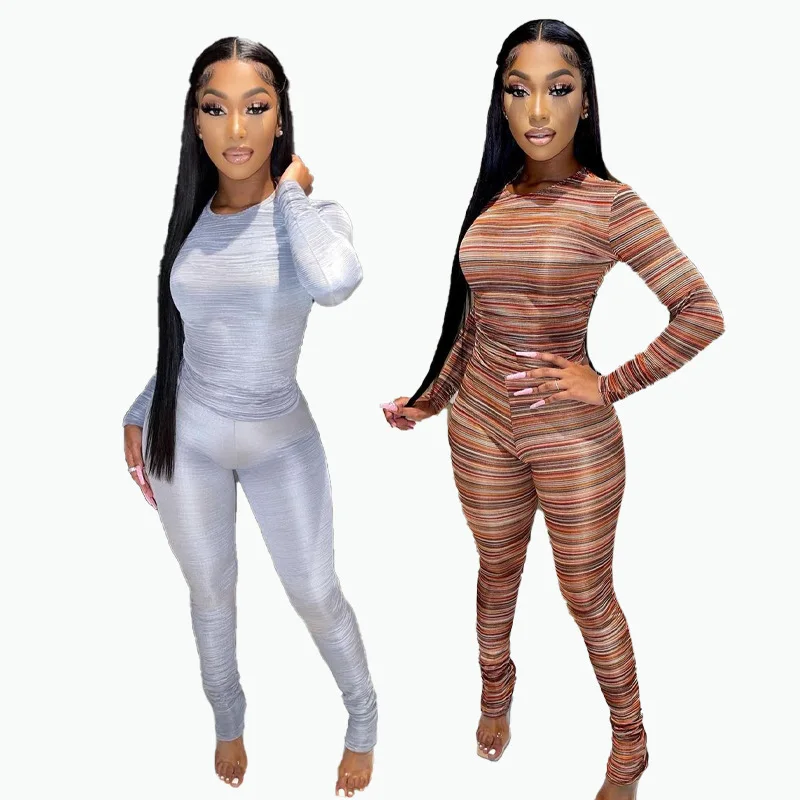 

2021 autumn women's long sleeved knitted solid color leisure two piece set wholesale