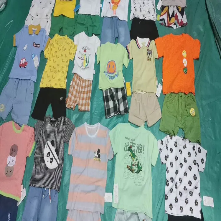 

1.25 Dollars AQ003 Series Ages 2-7 Years Old Mix Prints Mix Colors Unisex boy's clothing sets or kid clothing set