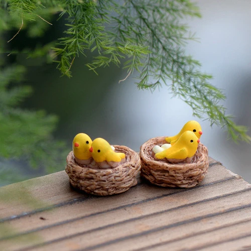 2020 New Mini Nest With Birds Fairy Garden Miniatures Flatback Resin Kawaii Cartoon Birds Crafts for Home Decoration Accessories