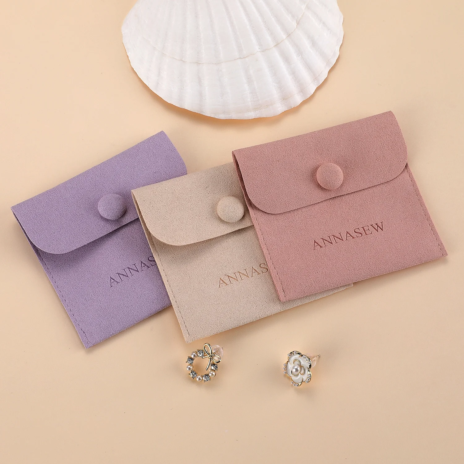 

8*8 cm Custom Logo Luxury Microfiber Envelope Earring Packaging with Button Closure Jewelry Pouch and Box, Customized color