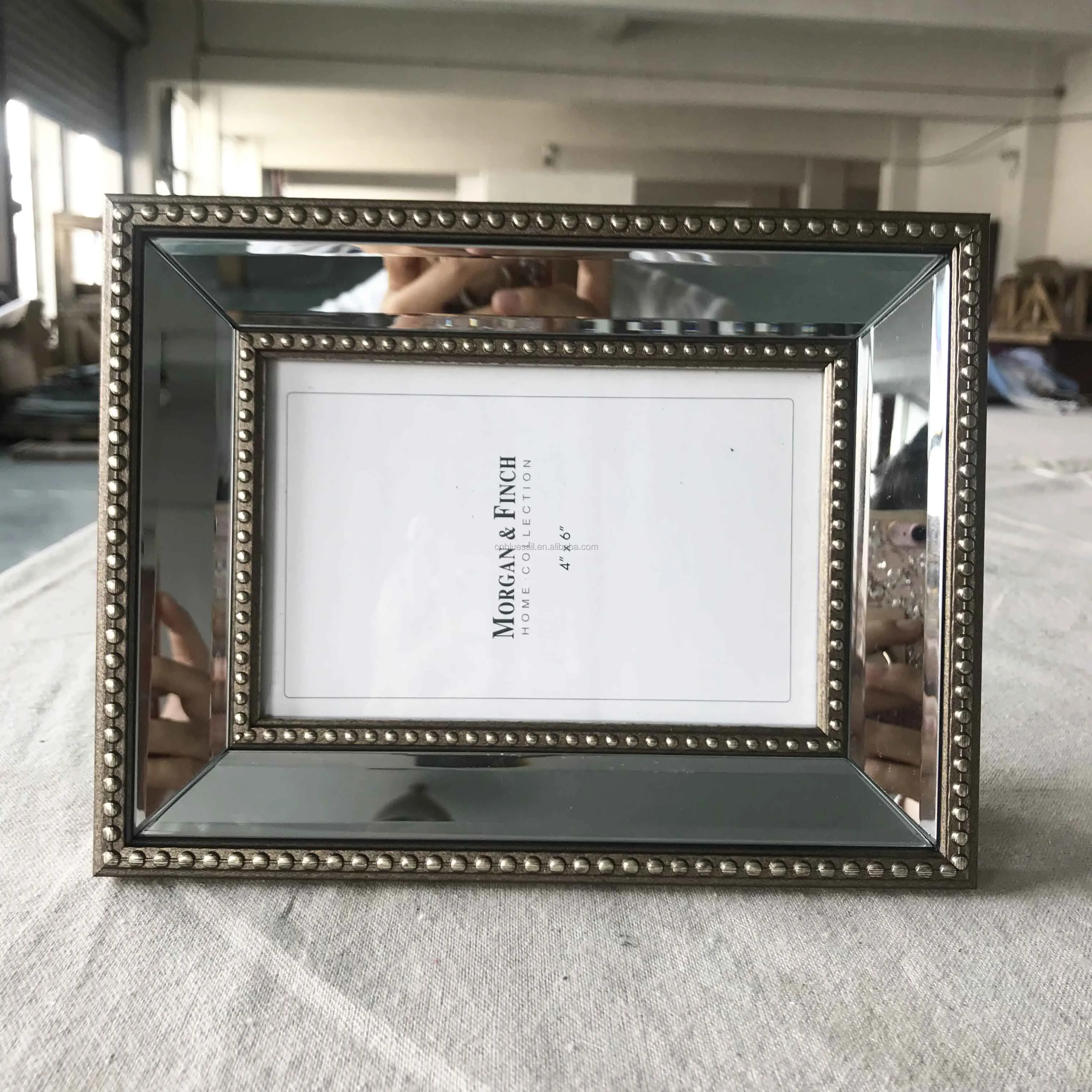 Beveled Mirror Picture Frame,Plastic Frame Sticky With Mirror,4x6