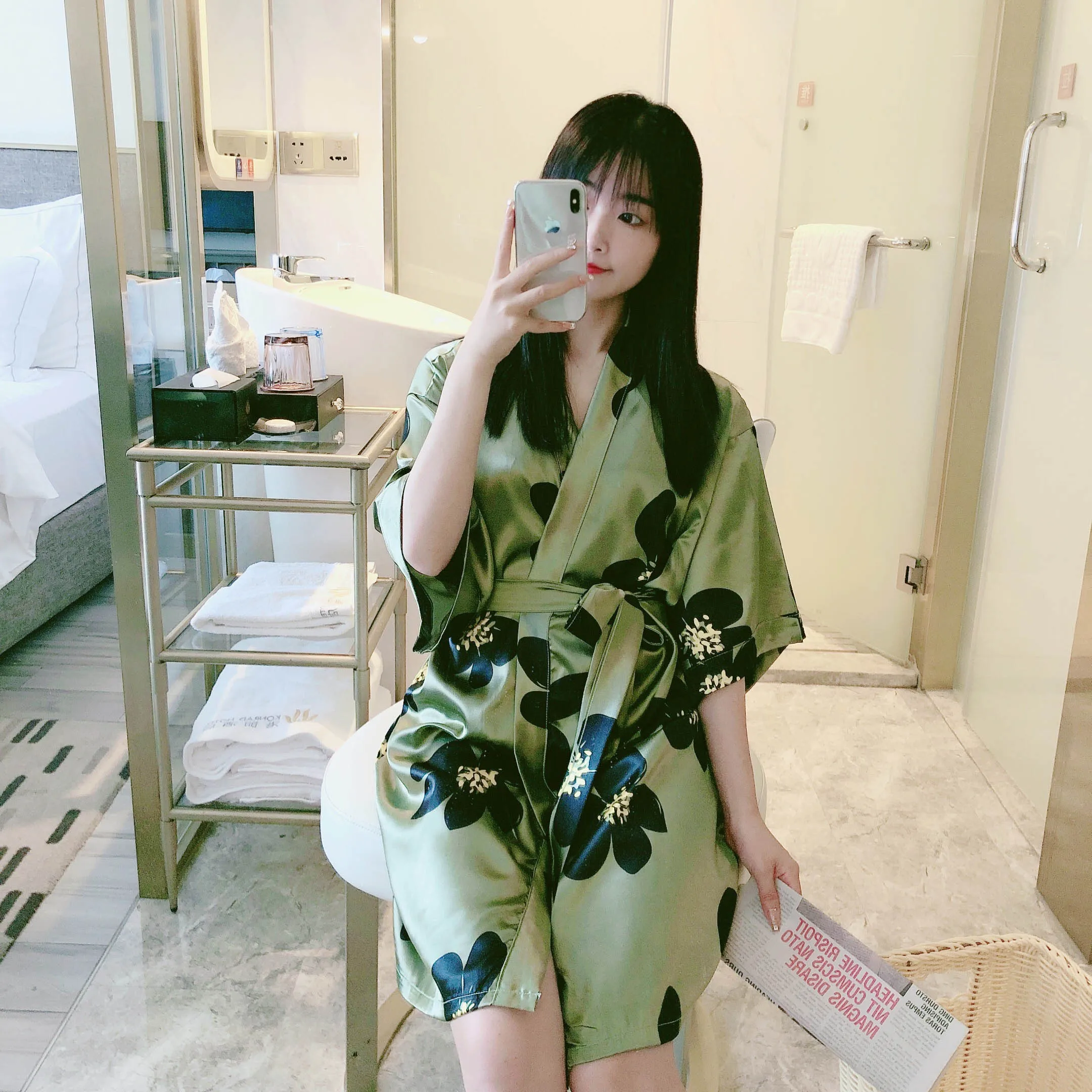 

Women Kimono Robe Floral Sleep Dress Luxury Silk Cardigan Bath Robe Sexy Nighty for Honeymoon Bride Bathrobe, Green