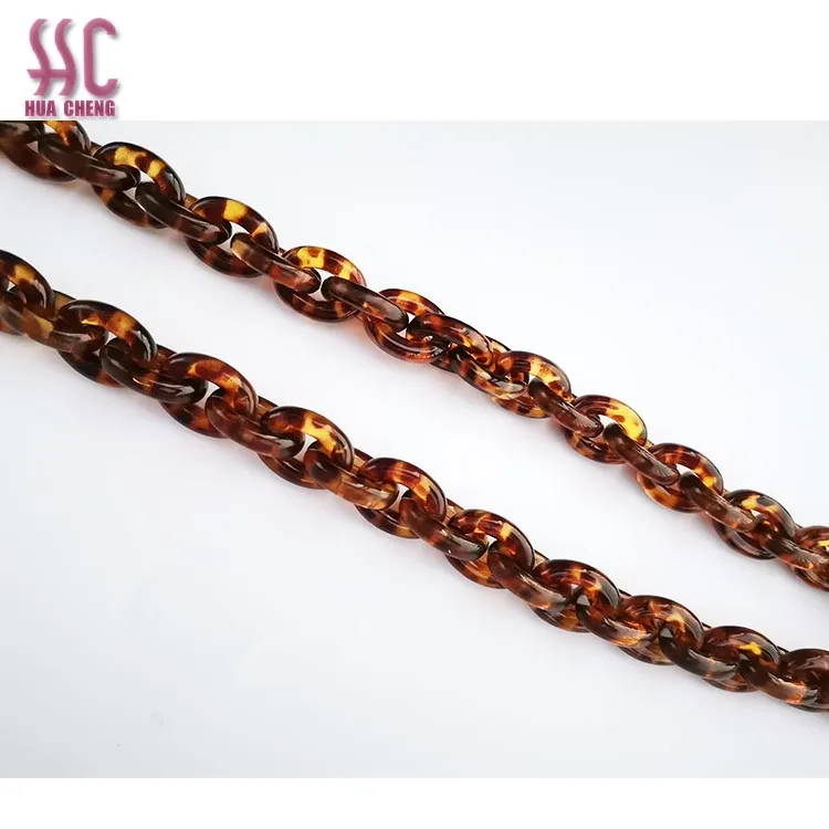 

Leopard print color acrylic chain for fashion bag decoration new design from factory direct sale, Green, whilte, yellow,and so on